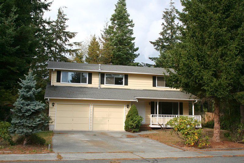 1st image of 1484 SW Putnam Dr