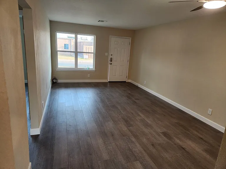 815 Sun Valley Dr — Photo 9