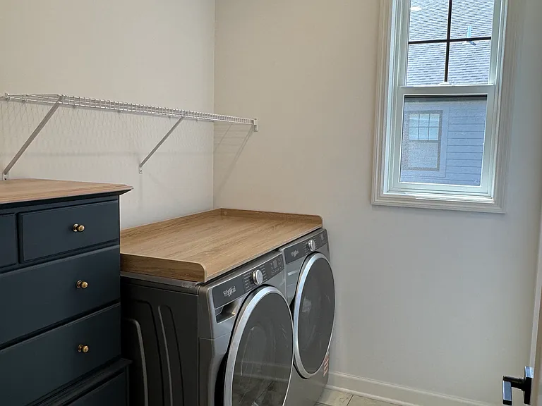 11451 Queens Ct N — Photo 11