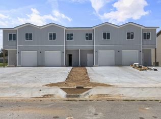 1904 Azlin Pl #C, Siloam Springs, AR 72761