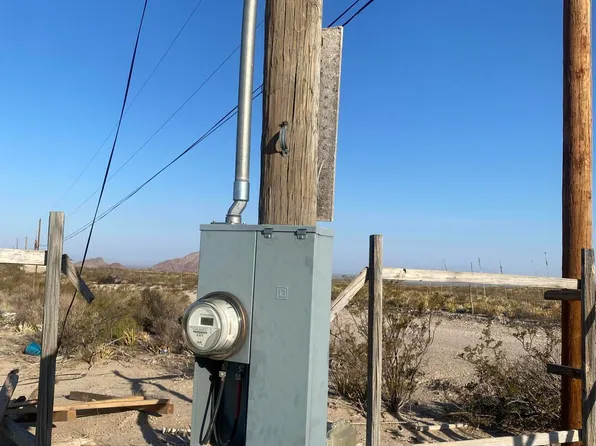 18418 Carinha Ave, El Paso, TX 79938