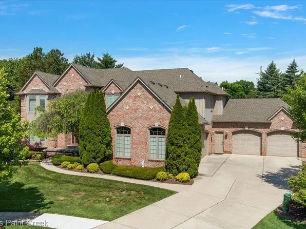 13150 Rhea Ct, Shelby Township, MI 48315