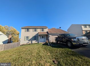 127 Carriage Dr, Birdsboro, PA 19508
