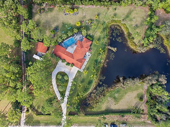 5th image of 11845 165th Road N