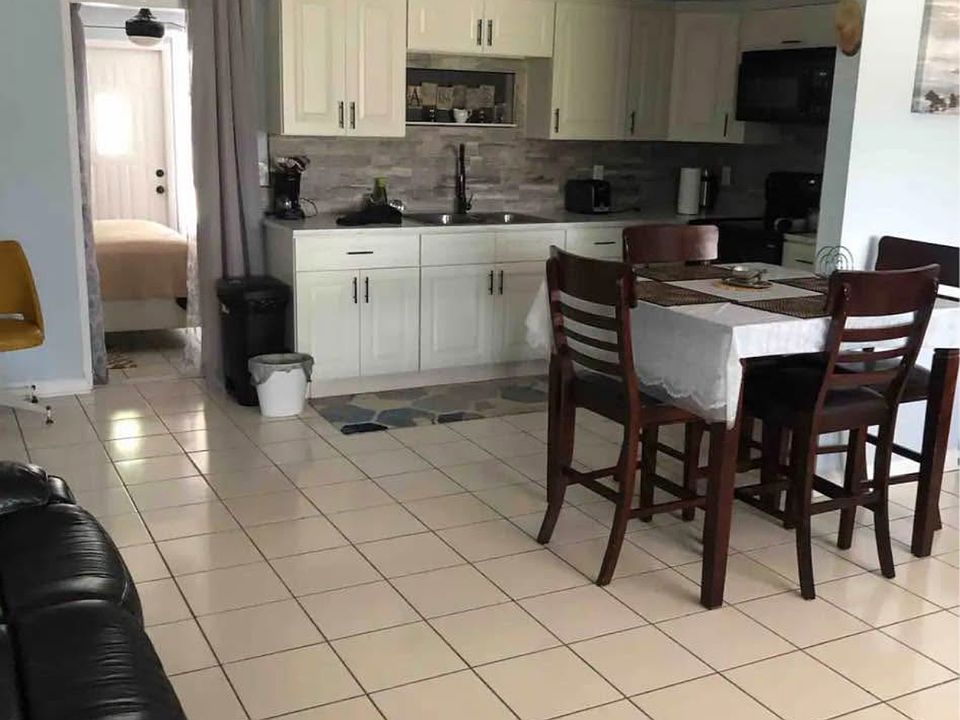 1st image of 332 San Lorenzo Ave