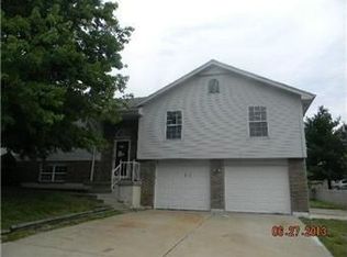 1113 N Davis Rd, Independence, MO 64056