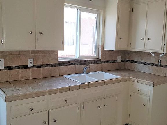 2nd image of 4102 W 118th St APT E