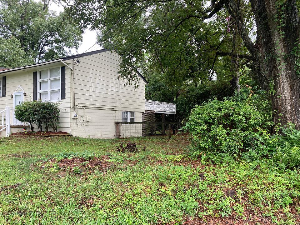 2nd image of 1838 Manigault Pl