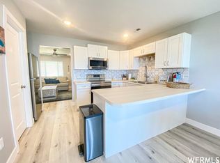 942 N Newberg Dr #2, GARDEN CITY, UT 84028