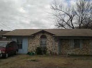 2302 Aggie Dr, Grand Prairie, TX 75051