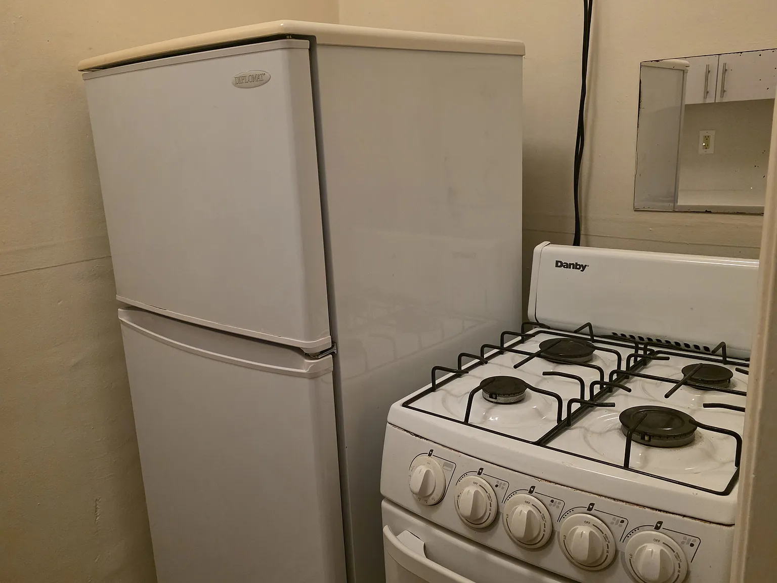 Studio, 600 sqft, $1,650 — Photo 4