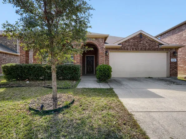 8732 Yosemite Trl, Aubrey, TX 76227