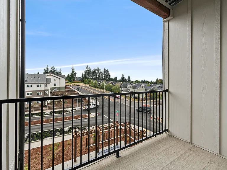 Cascade Creek Apartments — Photo 9