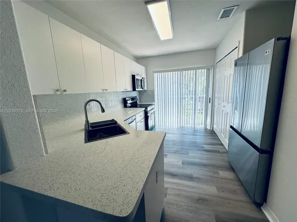 5705 NW 109th Ave APT 50, Doral, FL 33178