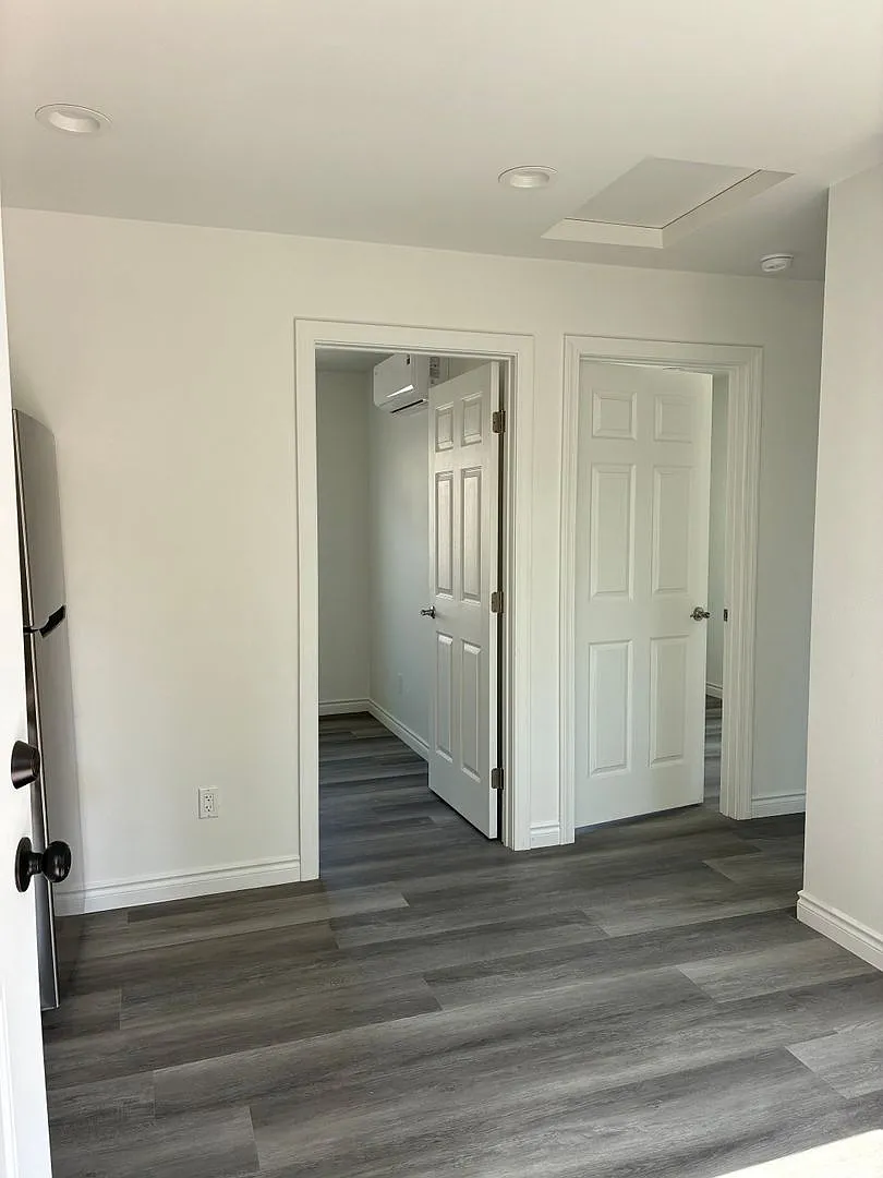 Cozy 2 Bedroom Back House — Photo 3