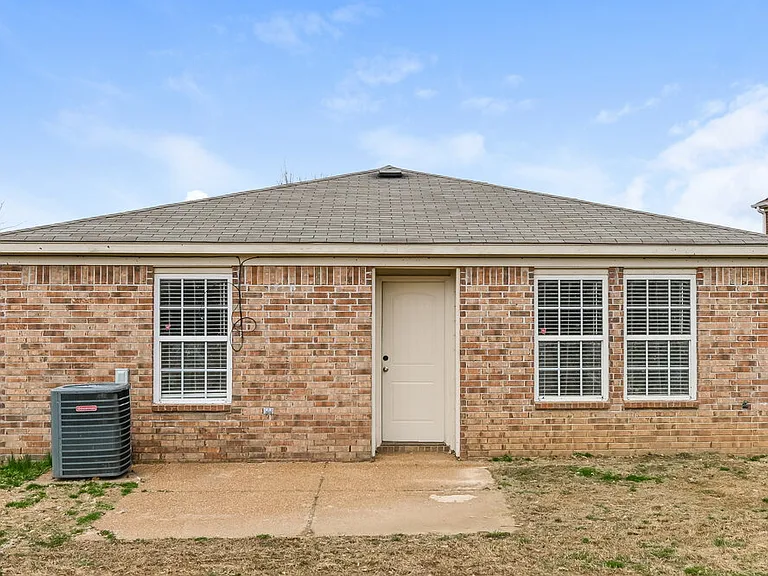 4613 Sweet Whisper Ln — Photo 16