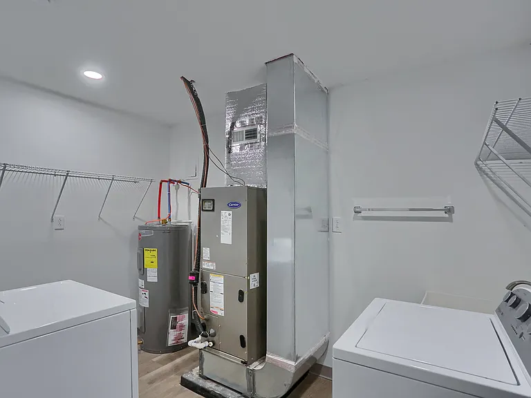 124 Kathleen Dr #7 — Photo 35