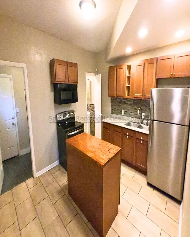 2 bed, 2.0 bath, $1,100 — Photo 4