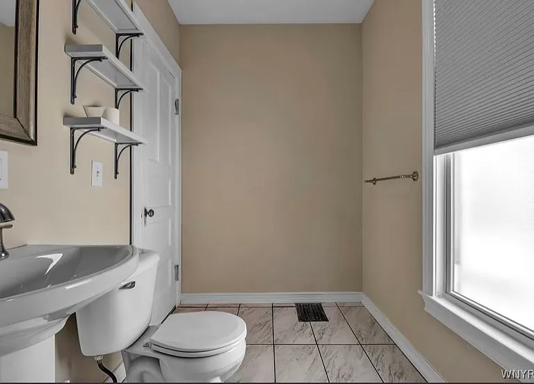 135 Norwood Ave #1 — Photo 11