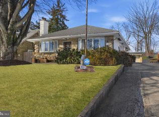 468 Paoli Ave, Philadelphia, PA 19128