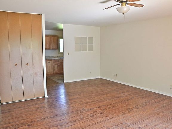 3rd image of 2304 Sioux Pl