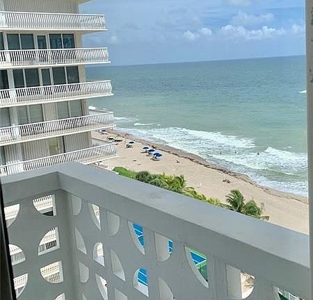 4th image of 4010 Galt Ocean Dr APT 1002