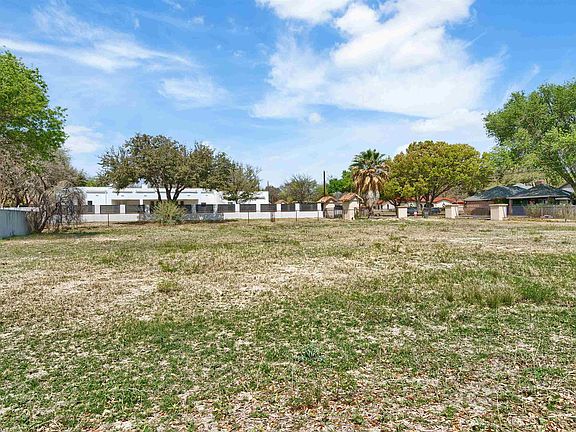 4th image of 100 Cabarnet Ln #1