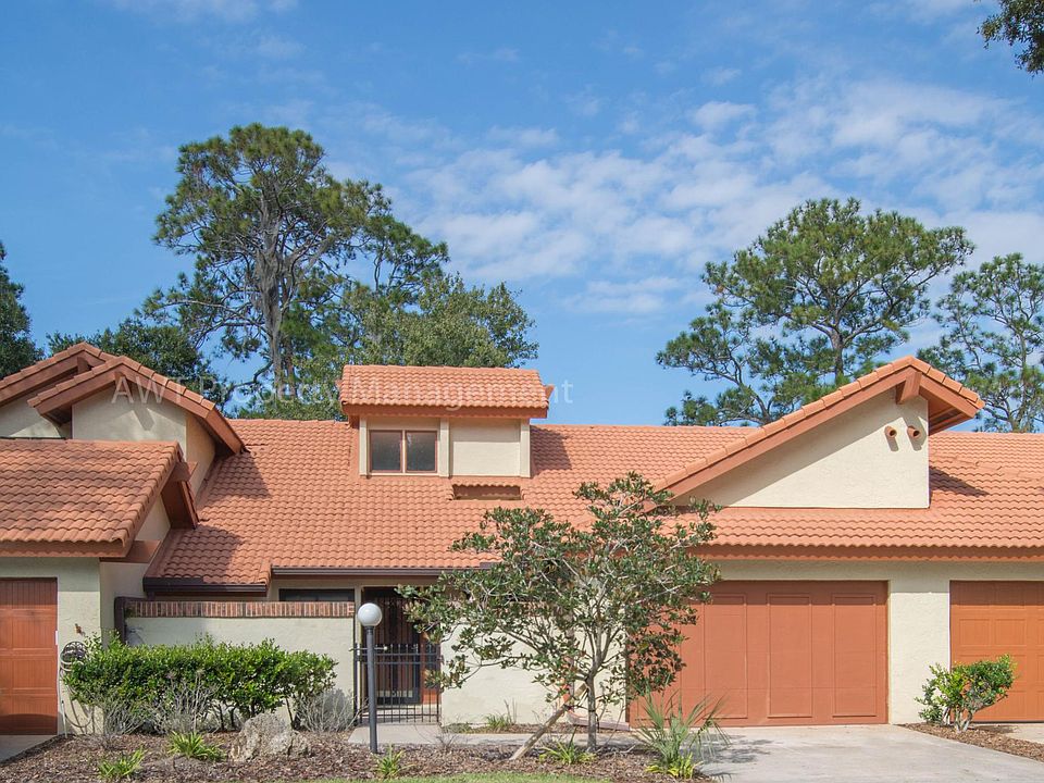 1st image of 11 Village Cir