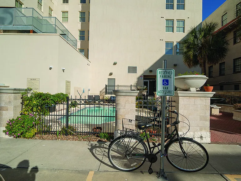 2101 Church Street — Photo 76