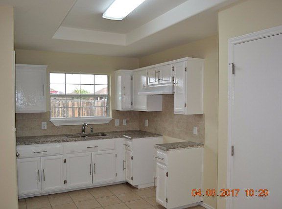 3rd image of 3265 Resaca Vista Dr