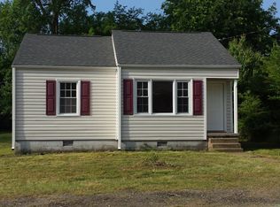2104 Johnson St, Hopewell, VA 23860
