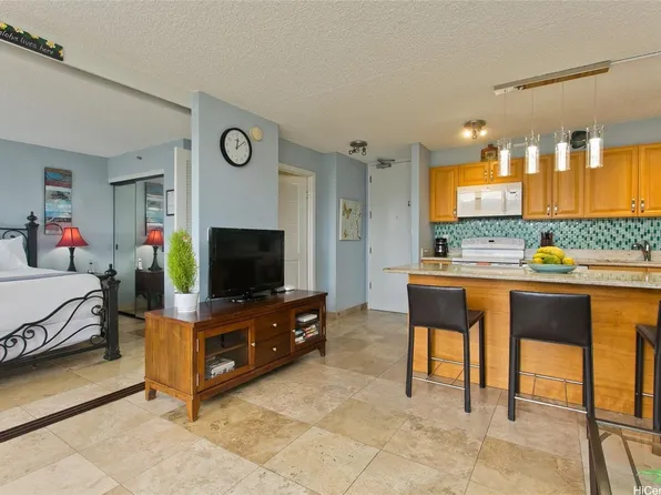 201 Ohua Ave #2107, Honolulu, HI 96815