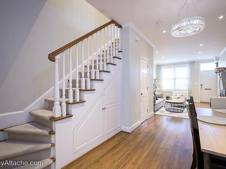 1421 Hopkins St NW — Photo 13