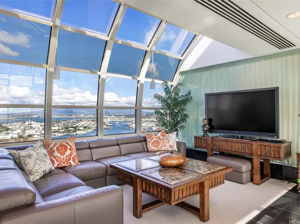 425 South St APT 4502, Honolulu, HI 96813