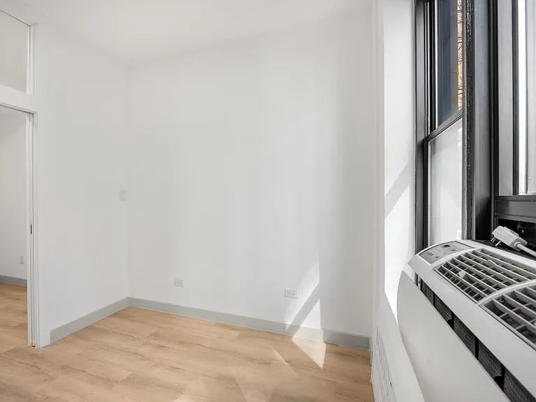 308 W 82nd St #2B — Photo 6