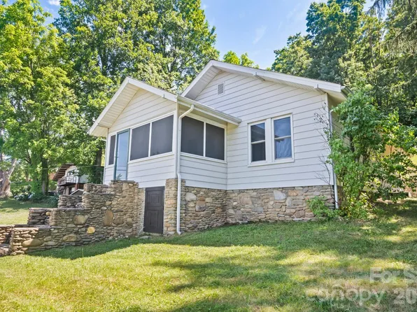 441 Main St, Clyde, NC 28721