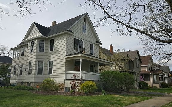 4th image of 100 N Stone Ave APT 1