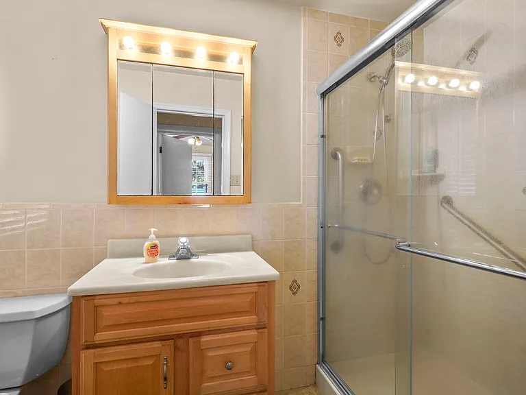 Full bath on main level