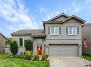 19602 R St, Omaha, NE 68135