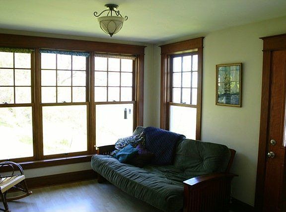 5th image of 602 N 5th Ave W