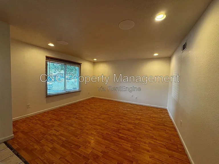 286 Frigate Ct — Photo 5