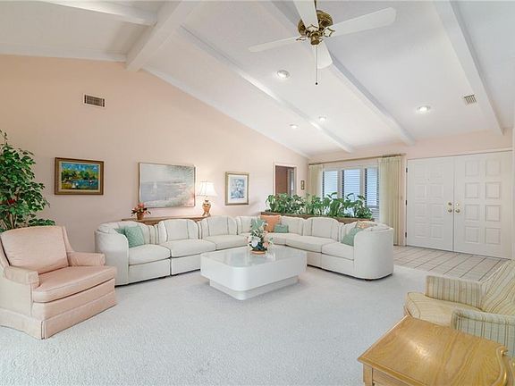 3rd image of 4973 Southern Wood Dr