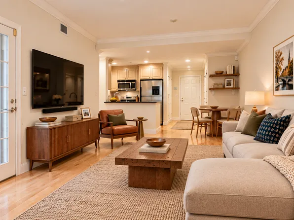 121 Centre St Unit 203, Brookline, MA 02446