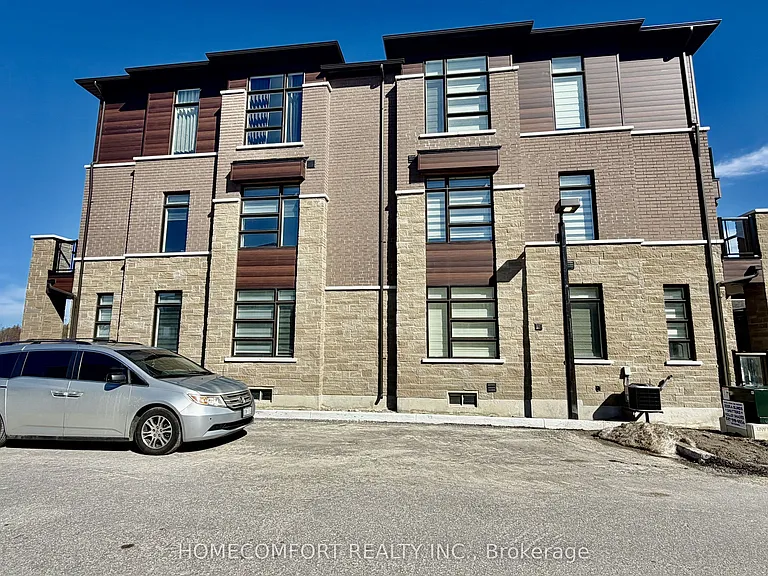 57 Harold Wilson Ln #UPPER — Photo 9