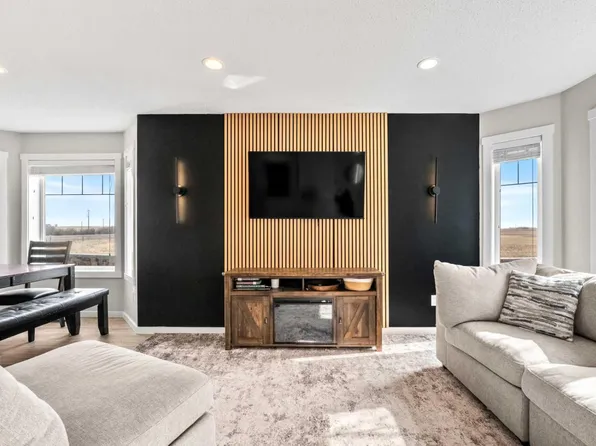 2400 Ravenswood Vw SE #1101, Airdrie, AB T4A 0V7