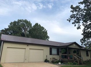 17598 Brewster Ln, Crocker, MO 65452