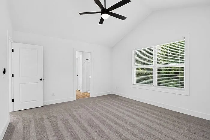 310 E Talleyrand Ave — Photo 23