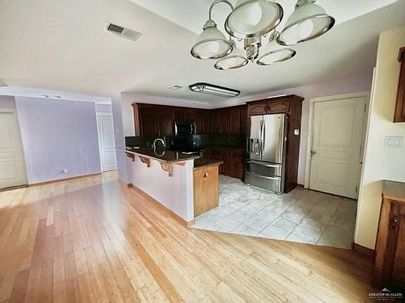 2nd image of 3740 Frontier Dr