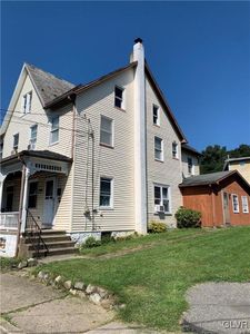 725 William St, Pen Argyl, PA, 18072