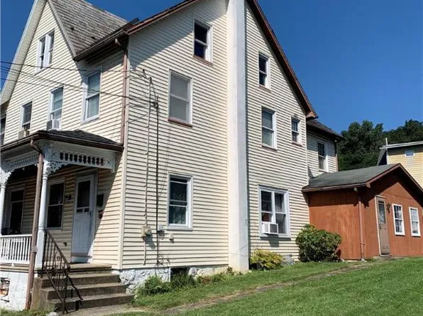 725 William St, Pen Argyl, PA 18072